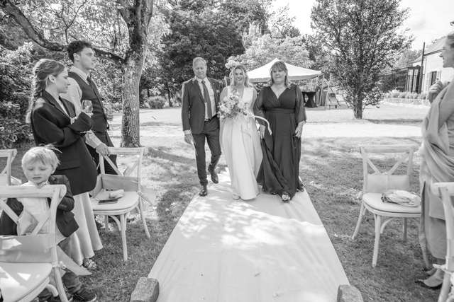 prophotos.be Olivier Breuer - arrivee de la mariee